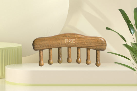 wide tooth comb