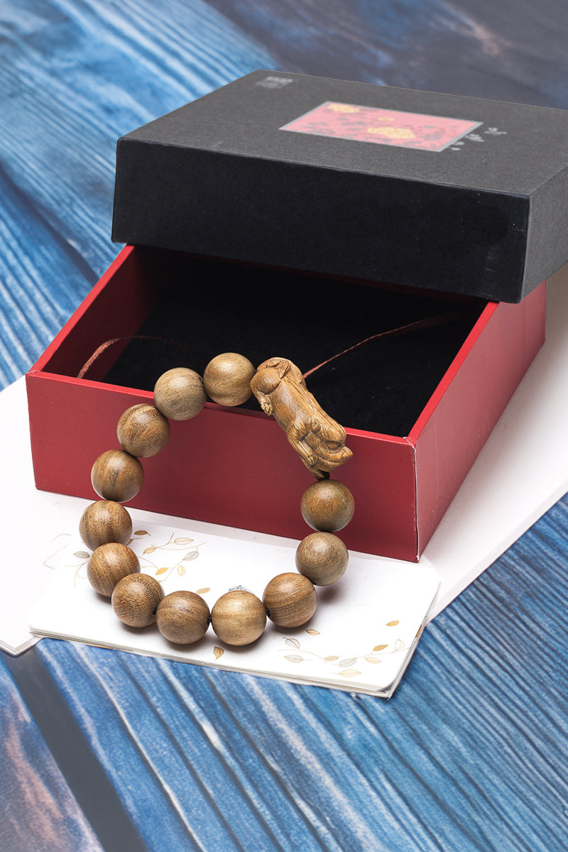 The Meaning of Pixiu Bracelets: How This Ancient Symbol Attracts Protection, Wealth, and Good Luck