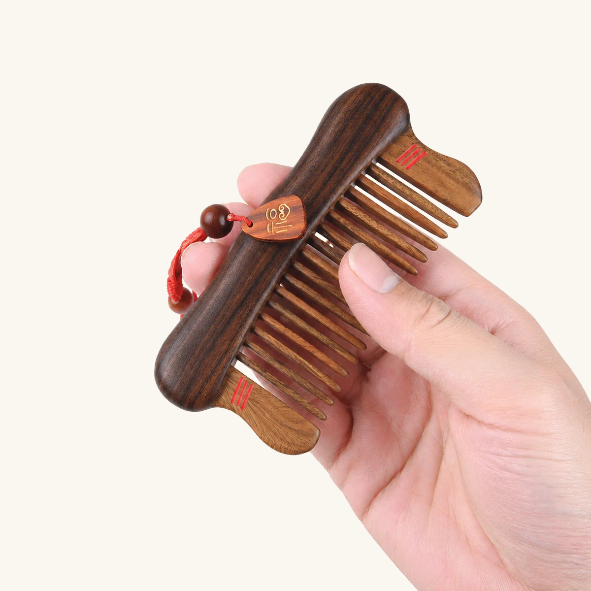 Fortune Within | Inlaid Tooth Craft & Lacquer Art Craft Chacate Preto and Verawood hair Comb