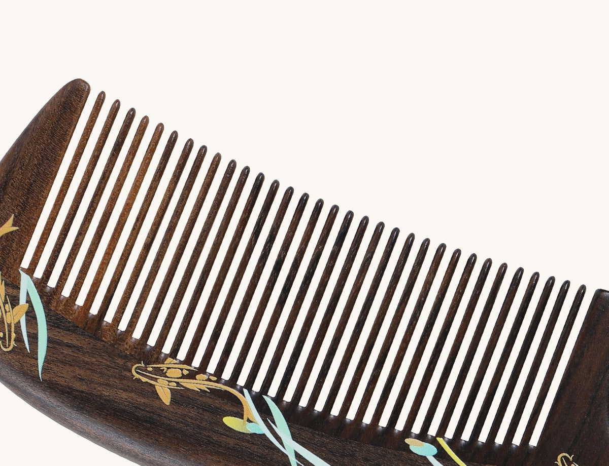 Koi Carp Wooden Comb – Tan Mujiang