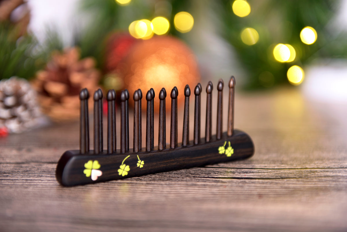 Four Leaf Clover Comb