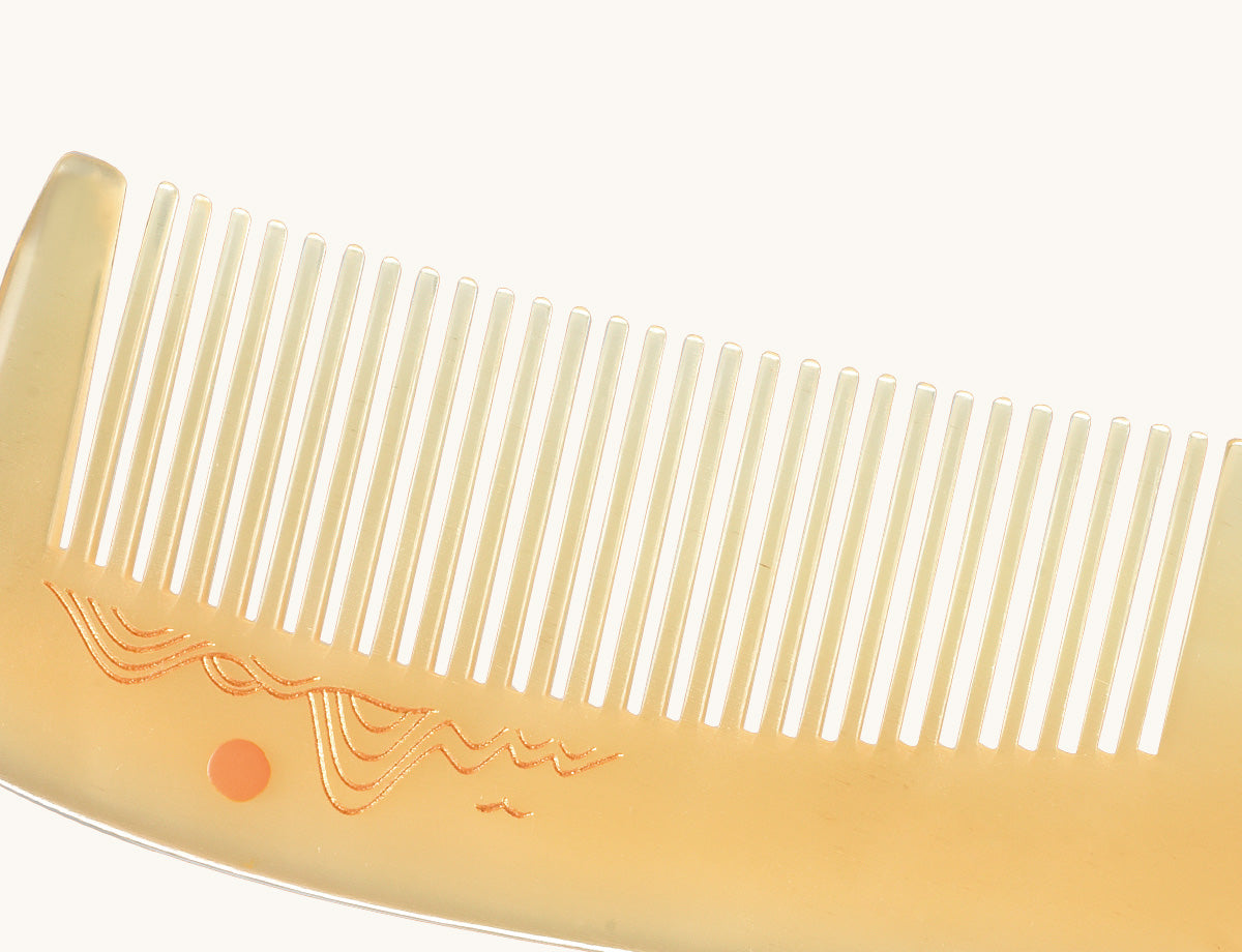 Sheep Horn Comb (Sunrise)