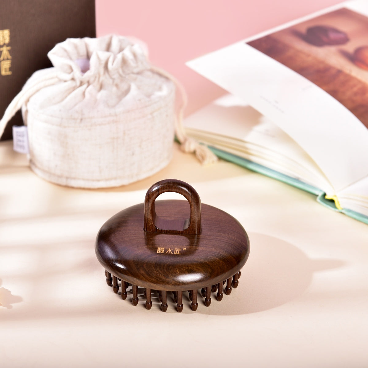 Round Shape Tooth-Inserted Handheld Scalp Massager