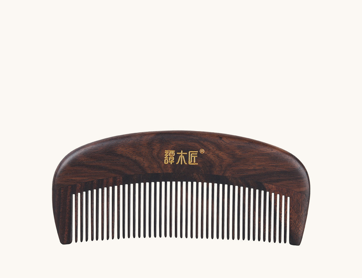 Seashell Dolphin Wooden comb