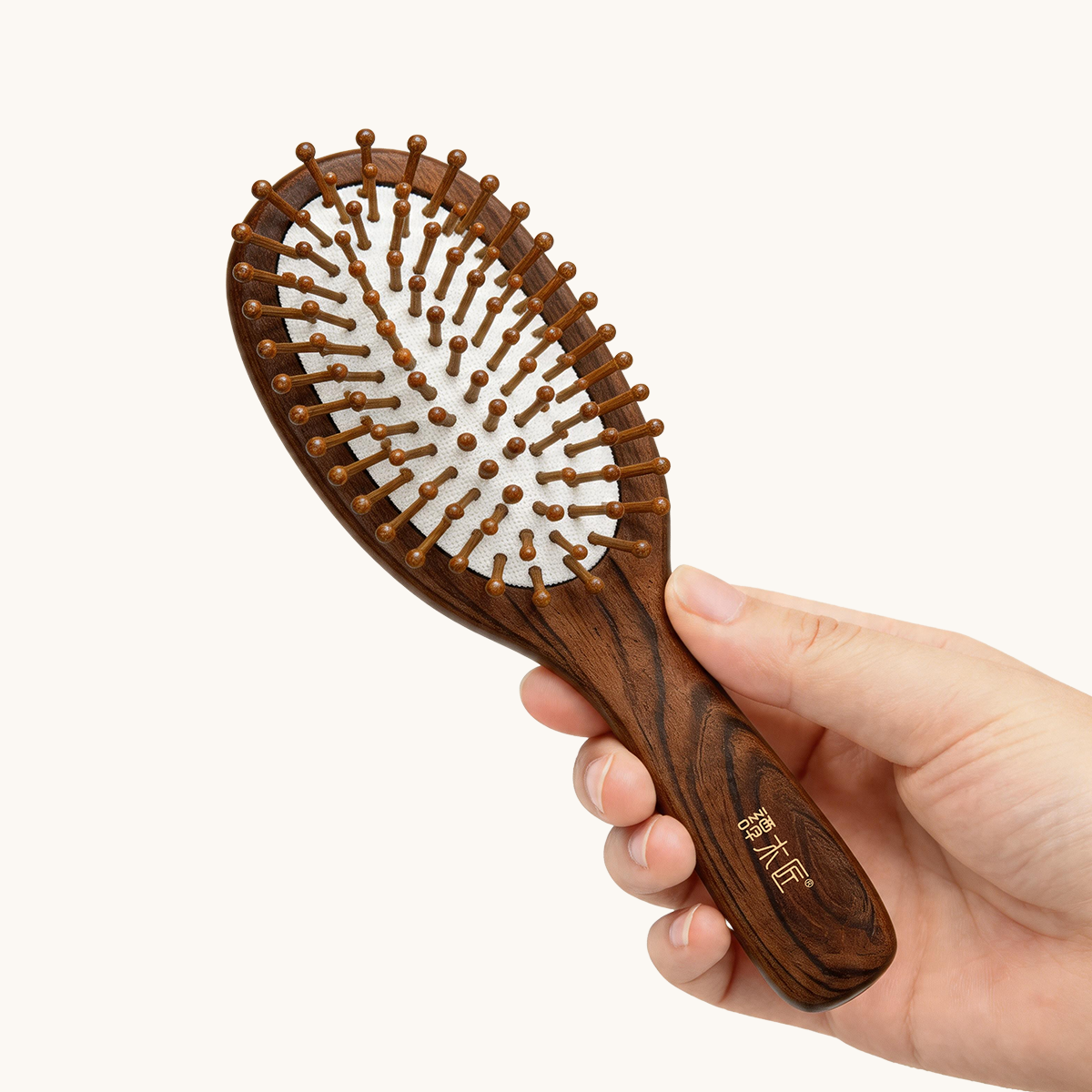 Brosse à cheveux en bois avec motif de rose 3D