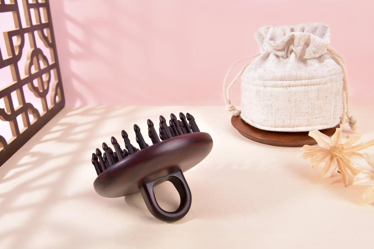 Rosewood Inserted Teeth Handheld Round Brush