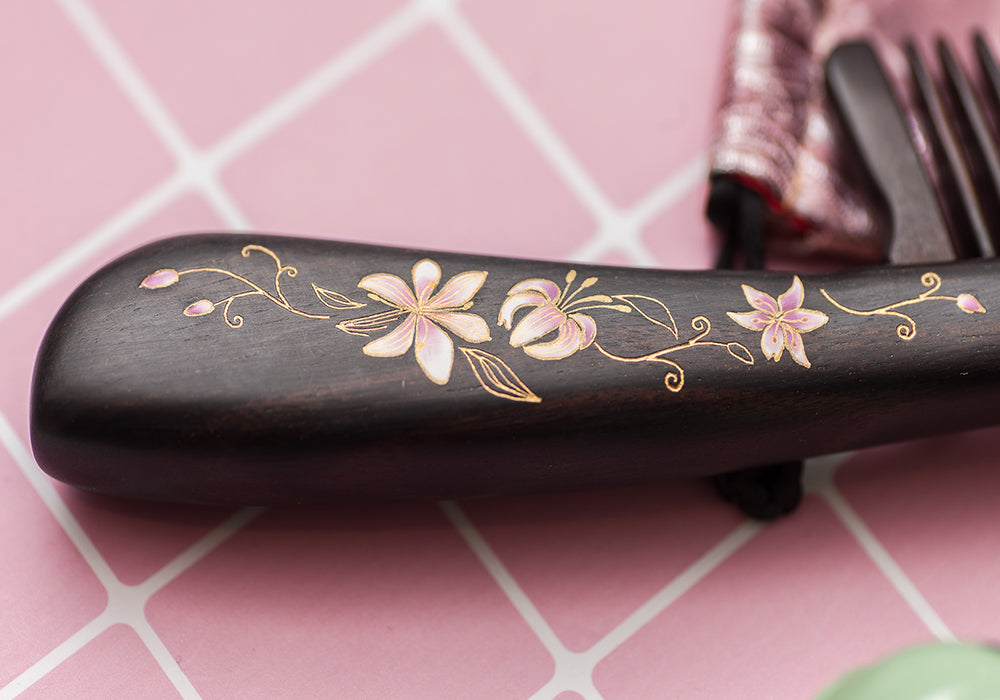 Black Rosewood Comb (Lily)
