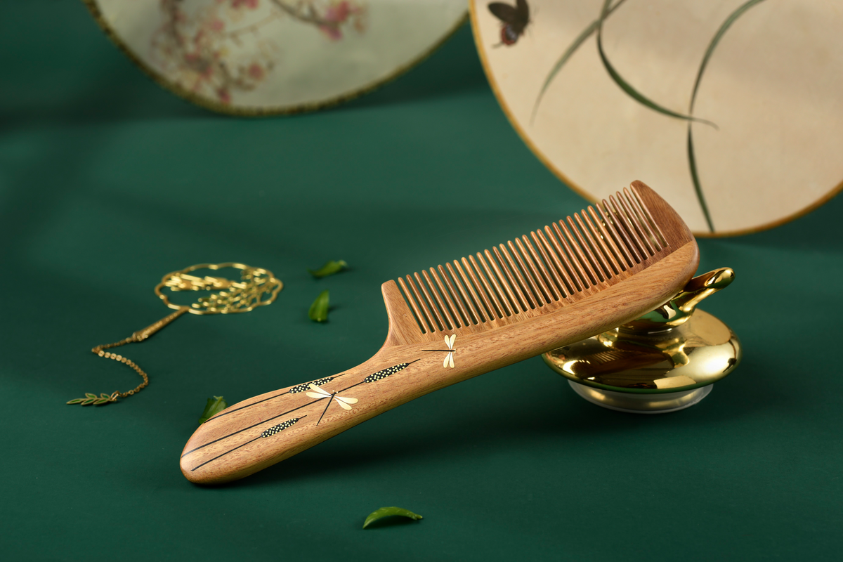 Wooden Comb Dragonfly Grace