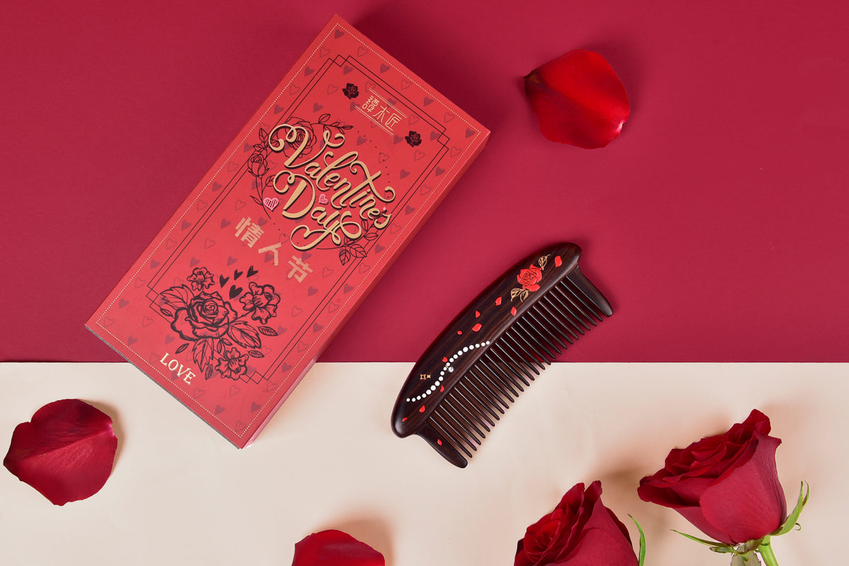 Peigne en bois pour cheveux pour amoureux (motif rose)